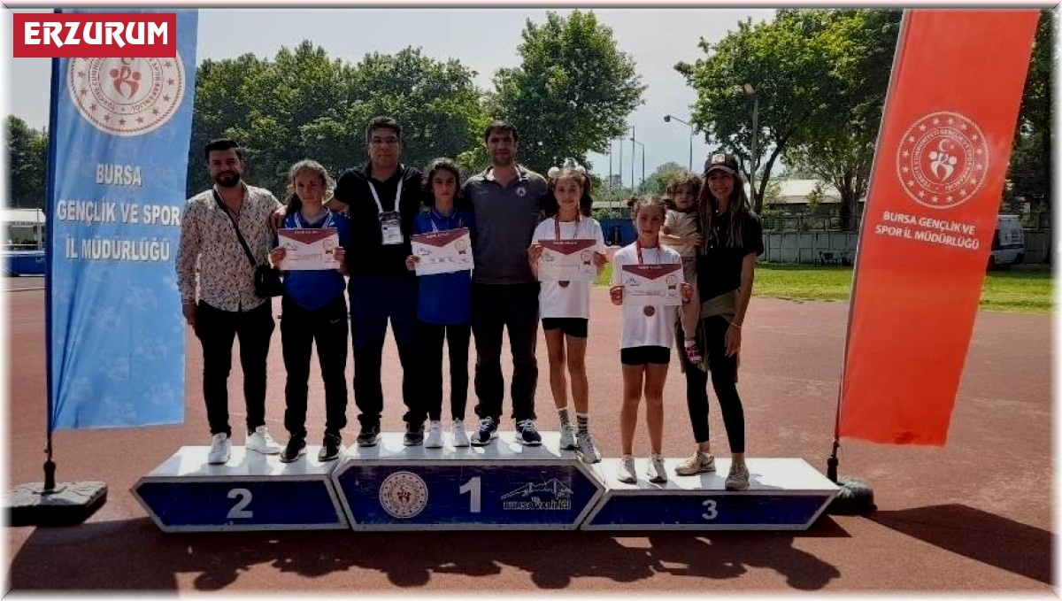 Zübeyde Hanım Ortaokulu atletizm de Türkiye şampiyonu oldu