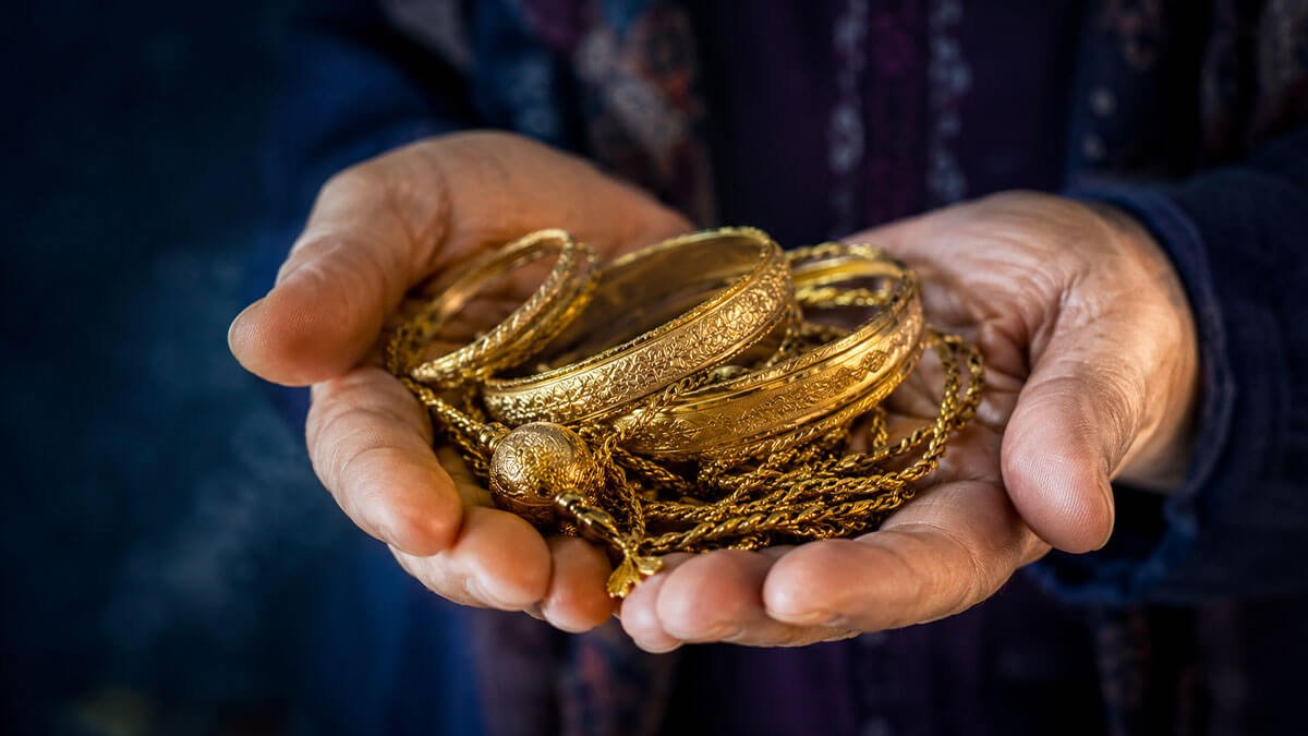 Rüyada Annenin Altınlarını Görmek Ne Anlama Gelir?
