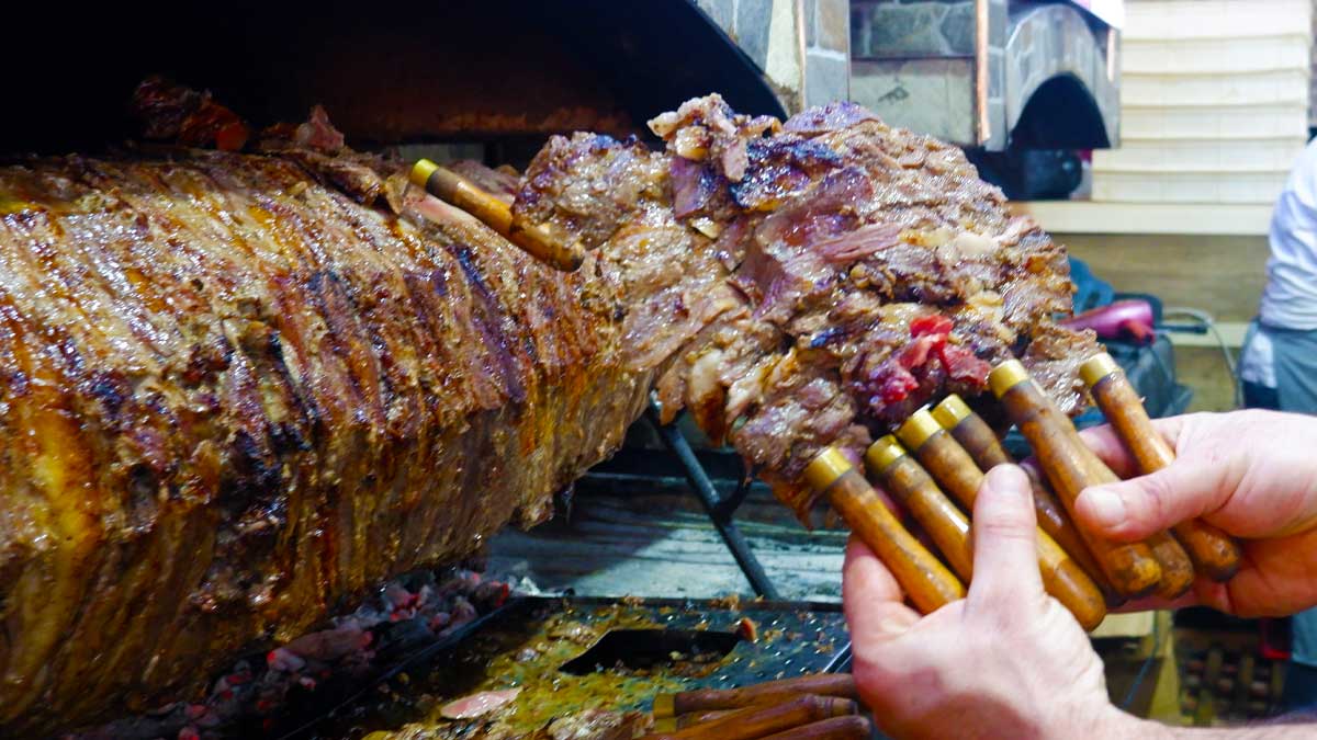 Rüyada Cağ Kebabı Görmek: Anlamı ve Yorumu