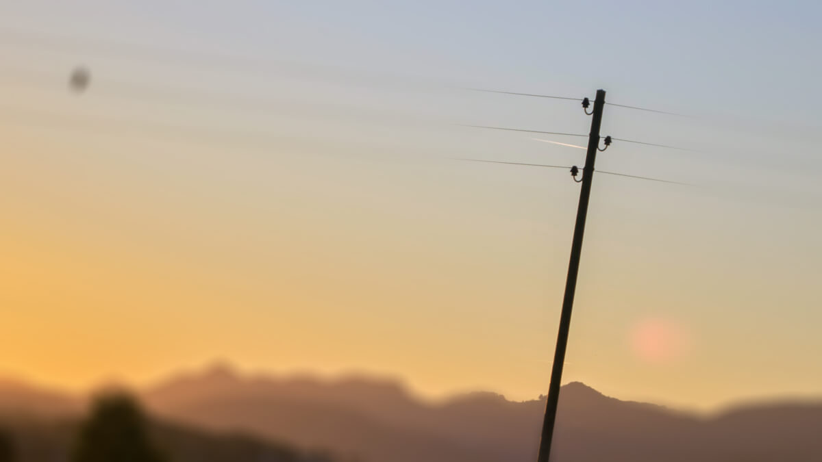 Rüyada Direk Görmek (Elektrik Direği) Ne Ne Demek, Neye Yorumlanır?