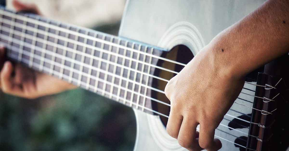 Rüyada Gitar Görmek: Anlamı ve Yorumu