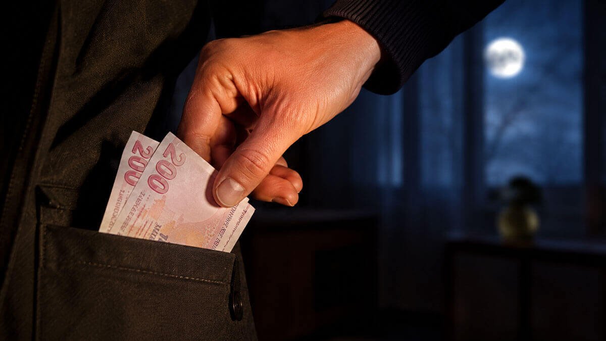 Rüyada Para Çalmak Ne Anlama Gelir?