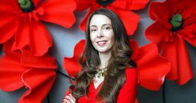 Rüyada Kırmızı Elbise Giymek