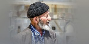 Rüyada Yaşlı Adam Görmek