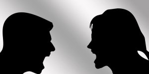 Rüyada İki Kişinin Kavga Ettiğini Görmek