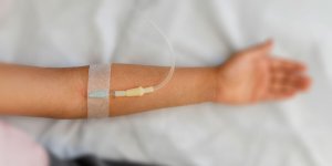 Rüyada Serum Takıldığını Görmek