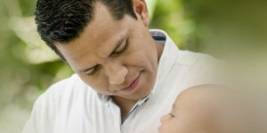 Rüyada Babanın Elini Öpmek