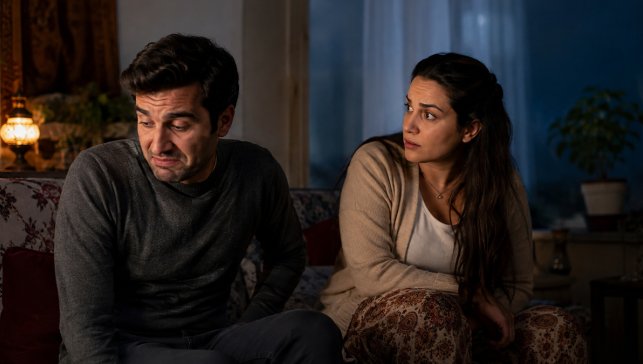 Rüyada Tanıdık Birinin Yanında Osurmak