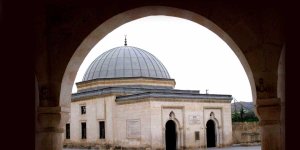 Rüyada Veysel Karani Türbesi Görmek