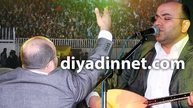 Kıvırcık Ali Ağrı konserinde türküleriyle stadyumu coşturdu