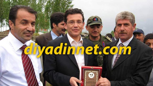 Taşlıçay'da Çağdaşspor Şampiyon Oldu, Kupaları Başkan Arslan ve Kaymakam Uslu Verdi