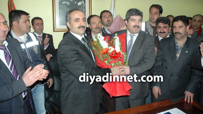 Ağrı Belediye Başkanı Hasan Arslan Mazbatasını Aldı