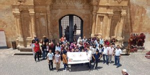 Bayburtlu öğrenciler Doğubayazıt'ın tarihi ve turistik mekanlarını ziyareti