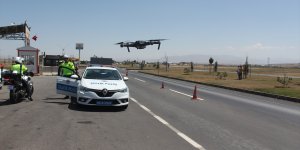 Vali Elban trafik denetimine katıldı