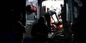 Doğubayazıt'ta otomobil şarampole devrildi: 1 ölü, 1 yaralı