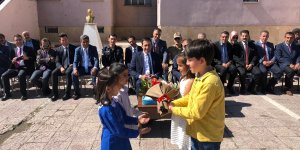 Hamur'da ilköğretim Haftası Kutlamaları