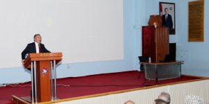 Rektör Karabulut öğrencilerle buluştu