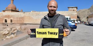 Yürüyerek olimpiyat izlemeye gidiyor