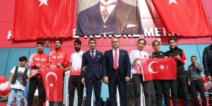 Ağrı’da 29 Ekim Cumhuriyet koşusu yapıldı