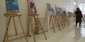 Dört duvar arasında çizilen resimler beğeni topladı