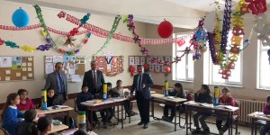 Ağrı'da köy çocuklarına spor malzemesi desteği