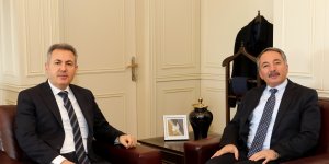 Ağrı Valisi Süleyman Elban’dan, AİÇÜ Rektörü Prof. Dr. Karabulut’a ziyaret