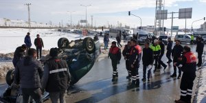 Ağrı'da tır ile otomobilin çarpışması sonucu 1 kişi öldü, 2 kişi yaralandı