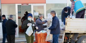 Darende'de vatandaşlara 21 bin ücretsiz ekmek dağıtıldı