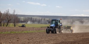 Ahlatlı çiftçilerin bahar mesaisi başladı
