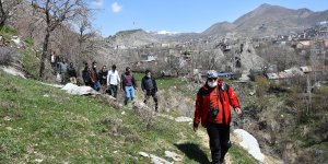Hakkari'de keşfedilen mağaraların turizme kazandırılması amaçlanıyor