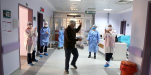 Tunceli'de koronavirüsü yenen 70 yaşındaki hasta taburcu edildi