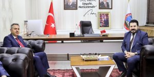 Ağrı Valisi Elban'dan Belediye Başkanı Sayan'a veda ziyareti