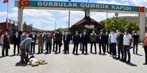 Gürbulak Sınır Kapısı’nın yeniden ticarete açılması ihracatçıları sevindirdi