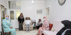 Van Valisi Mehmet Emin Bilmez'in eşi Meral Bilmez ALS hastasını ziyaret etti