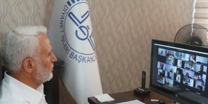 Müftü Topçu, “Online Gençlik Buluşması” programında gençlerle bir araya geldi