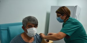 Çin'den getirilen Kovid-19 aşısı İnönü Üniversitesinde de denenmeye başlandı