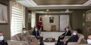 Bitlis Valisi Çağatay Hizan Kaymakamı Yelek'i ziyaret etti