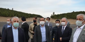 Karakurt HES Barajı nedeniyle yeniden yapılan grup köy yolunda sona gelindi