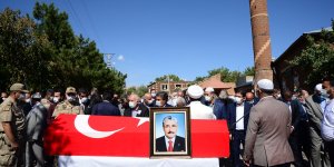 Eski bakan Zeki Ergezen son yolculuğuna uğurlandı