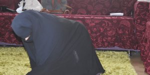 Kızıyla yaşayan engelli anne yardım bekliyor