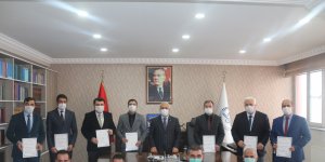 Ağrı İl Müftülüğü personellerine salgınla mücadelelerinden dolayı başarı belgesi verildi