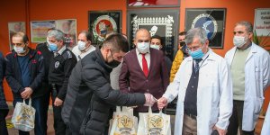 Van'da Kovid-19 savaşçılarına "ballı" destek