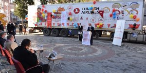 Doğu ve Güneydoğu'daki çocuklar için hazırlanan "Hediye Karavanı" Malatya'da