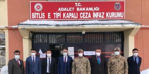 Bitlis Valisi Çağatay, E tipi Ceza İnfaz Kurumu'nu ziyaret etti