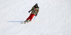 Ağrı'daki Küpkıran Kayak Merkezi yenilenen yüzüyle kayakseverleri ağırlıyor