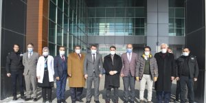 Milletvekili Çelebi Ağrı Eğitim ve Araştırma Hastanesi'nde incelemelerde bulundu