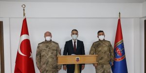 Bitlis Valisi Çağatay Jandarma Komando Tabur Komutanlığını ziyaret etti