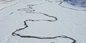 Iğdır'ın karla kaplı mendereslerinde görsel şölen
