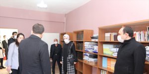 Başkale Kaymakamı Solak'tan okul ve mahalle ziyareti