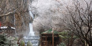 Günpınar Şelalesi'nde sis ve kırağı güzelliği